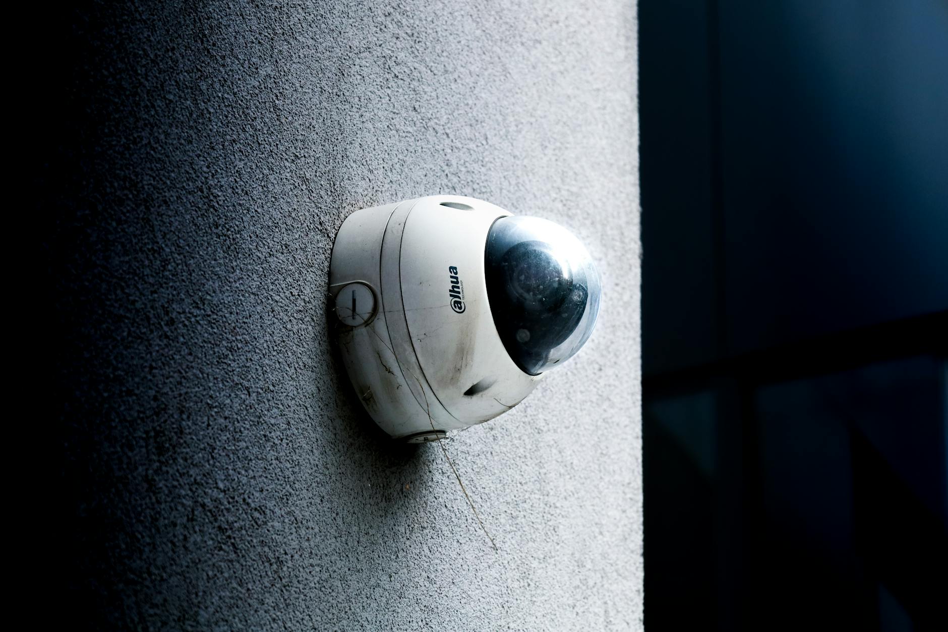 How to Protect Your Home Security System From Hackers - Featured image