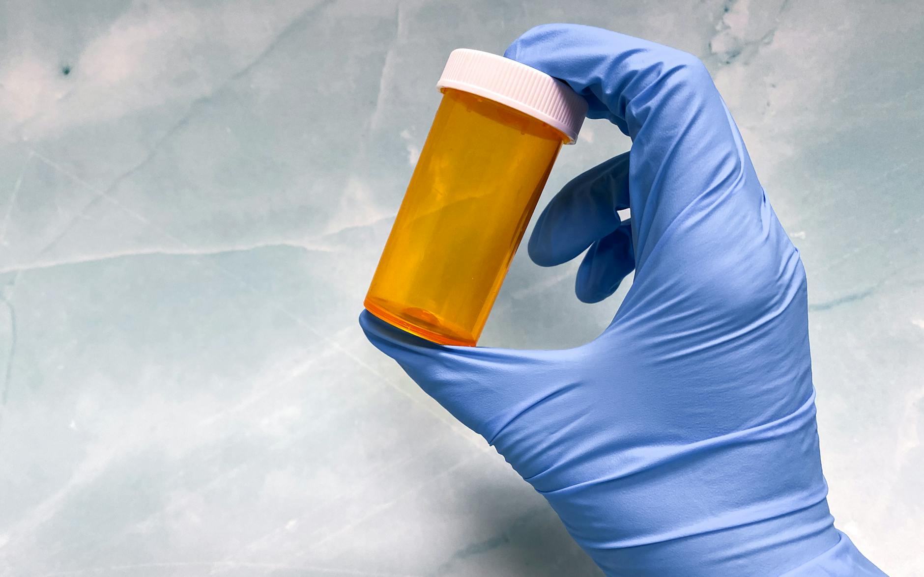 How to Protect Your Prescription History Online - Featured image