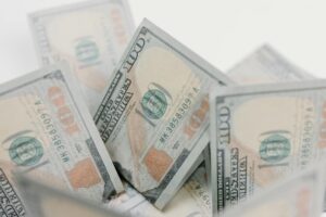 How to Recognize Romance Scams Using Stolen Data - Featured image