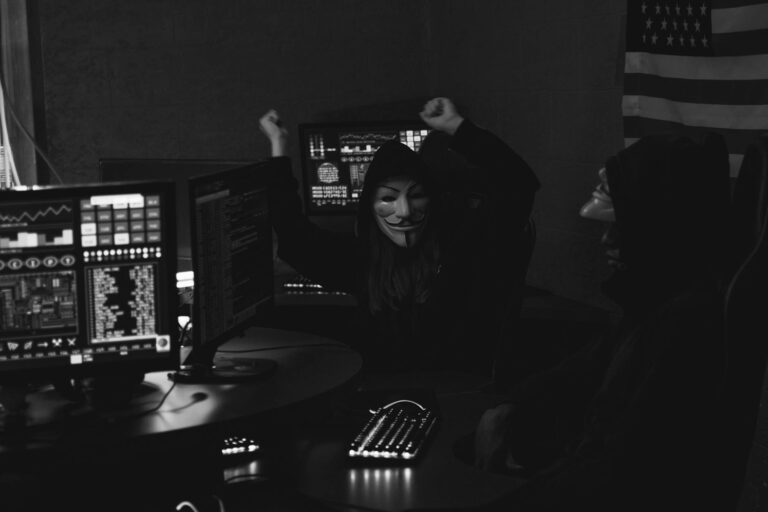 What Information Do Retail Breaches Typically Expose - Featured image