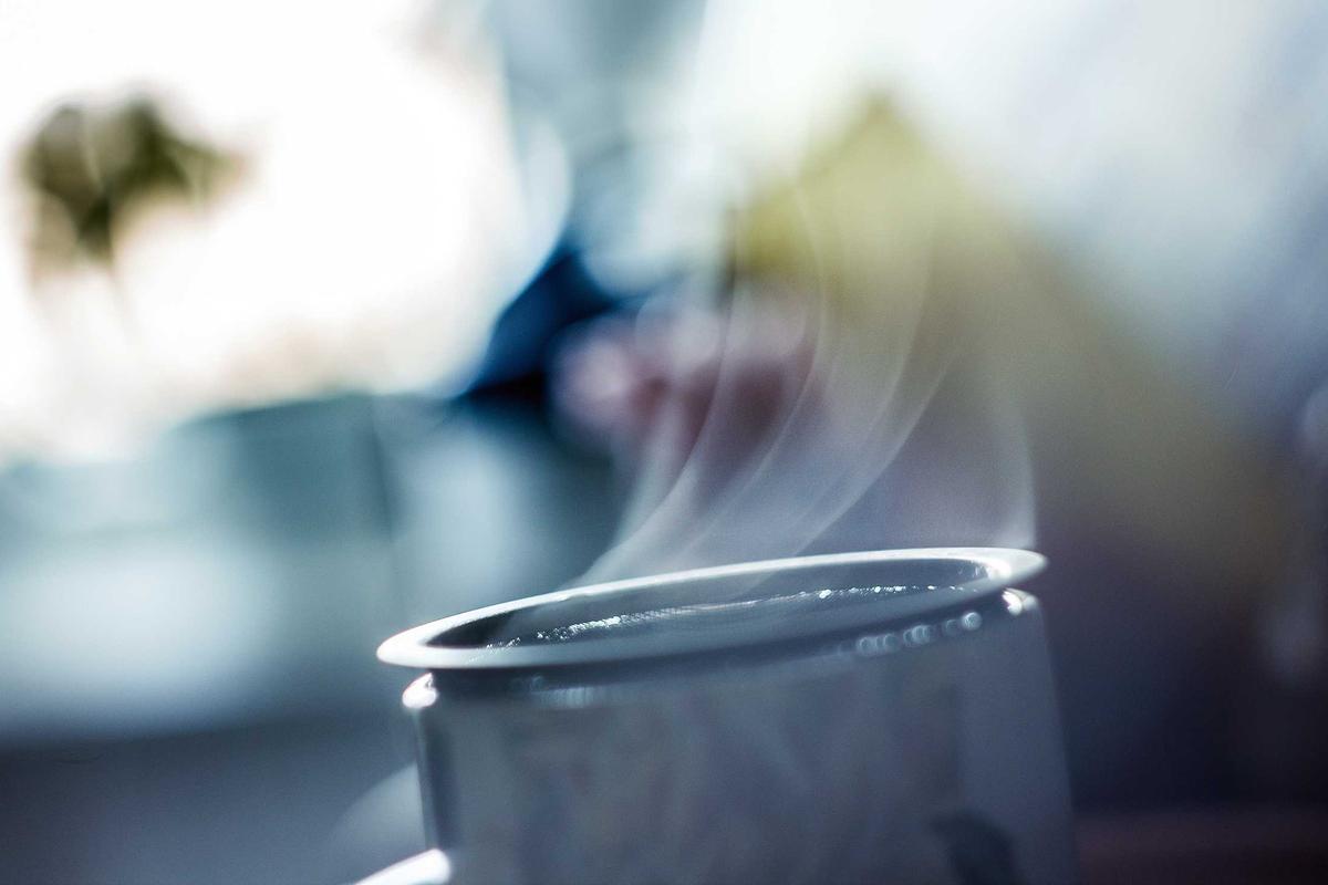 How Can You Verify Someone's Identity Before Sending Money Through Zelle?
