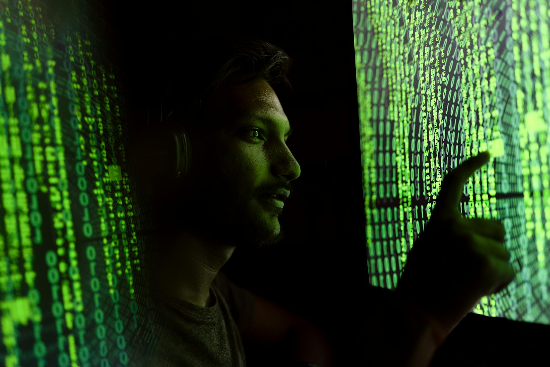 Digital Security Risks and Mental Health Applications