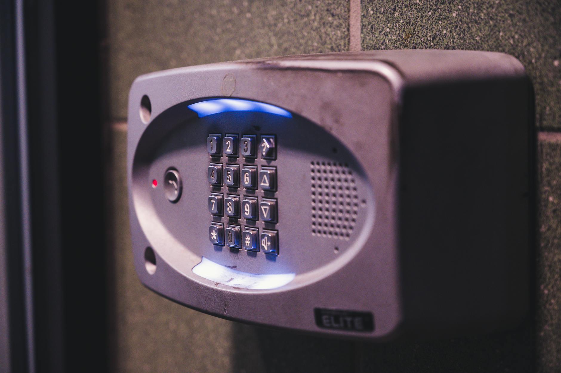 Employee Access Control & Internal Security Threats
