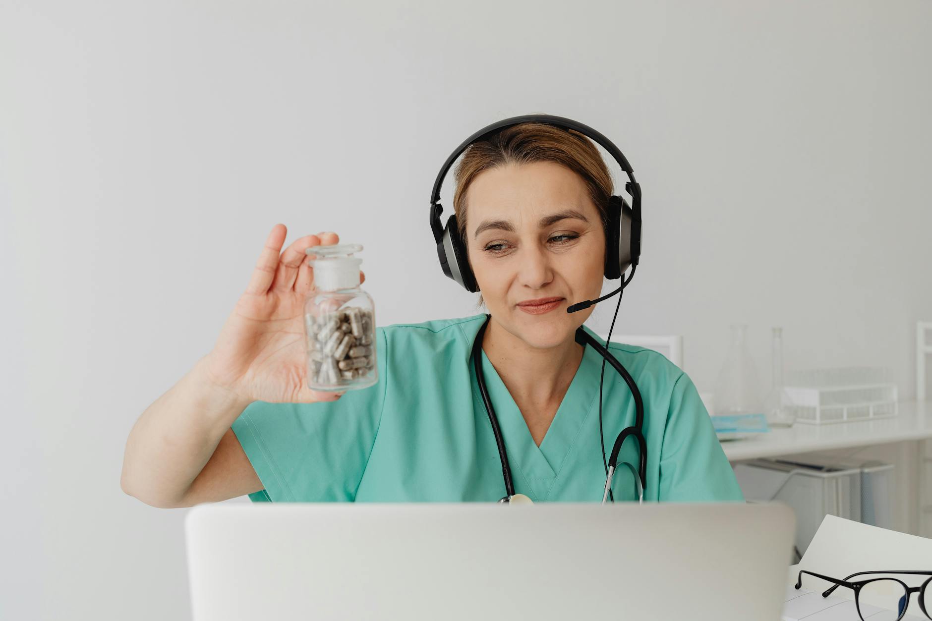 How to Protect Your Medication List Online - Featured image