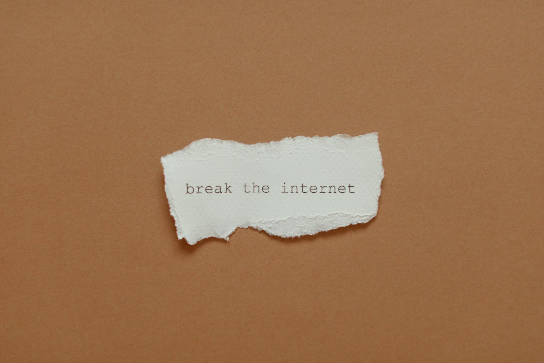 How to Protect Your Social Media Message History - Featured image