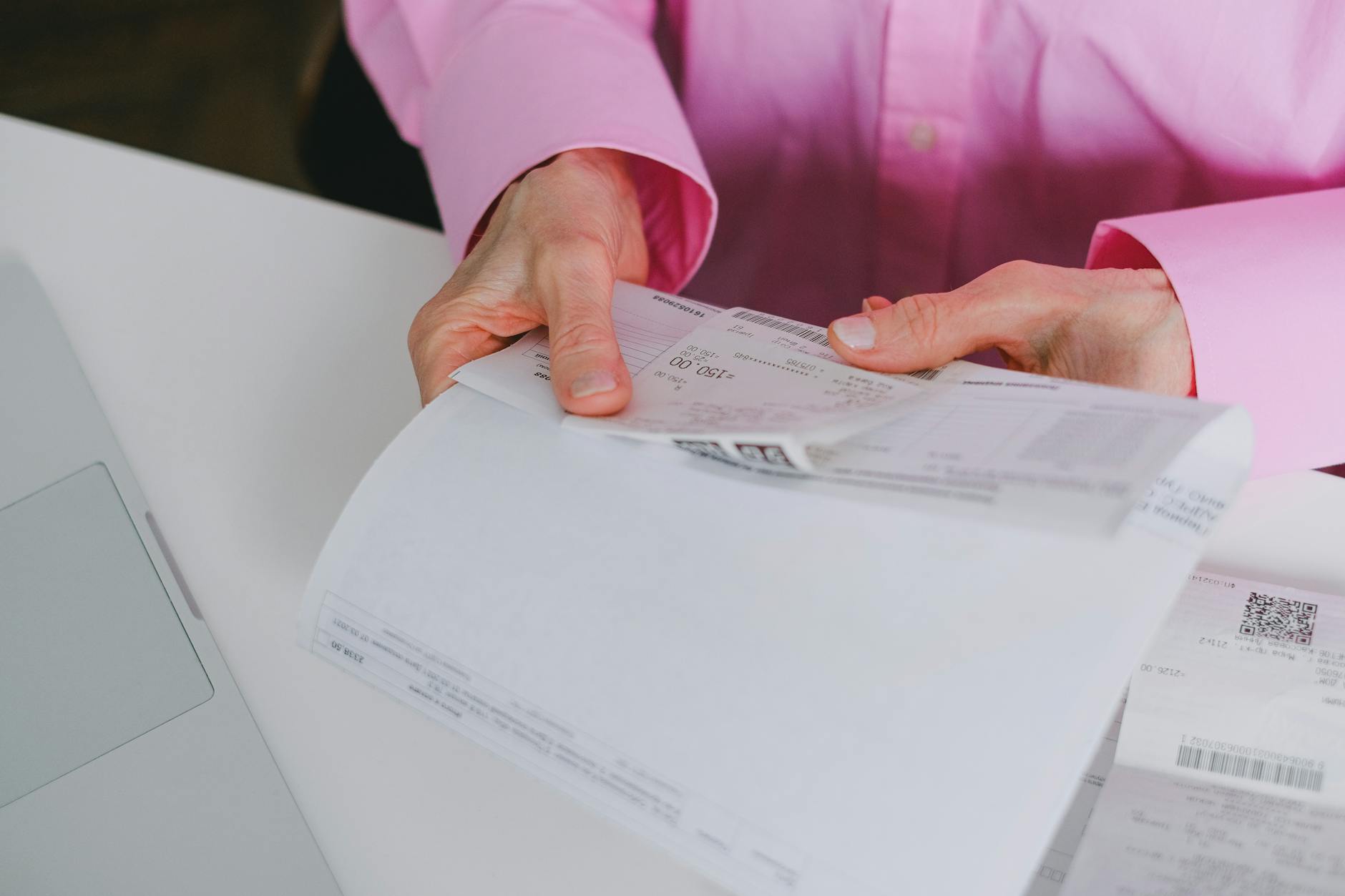 How to Protect Your Transaction Records Online - Featured image