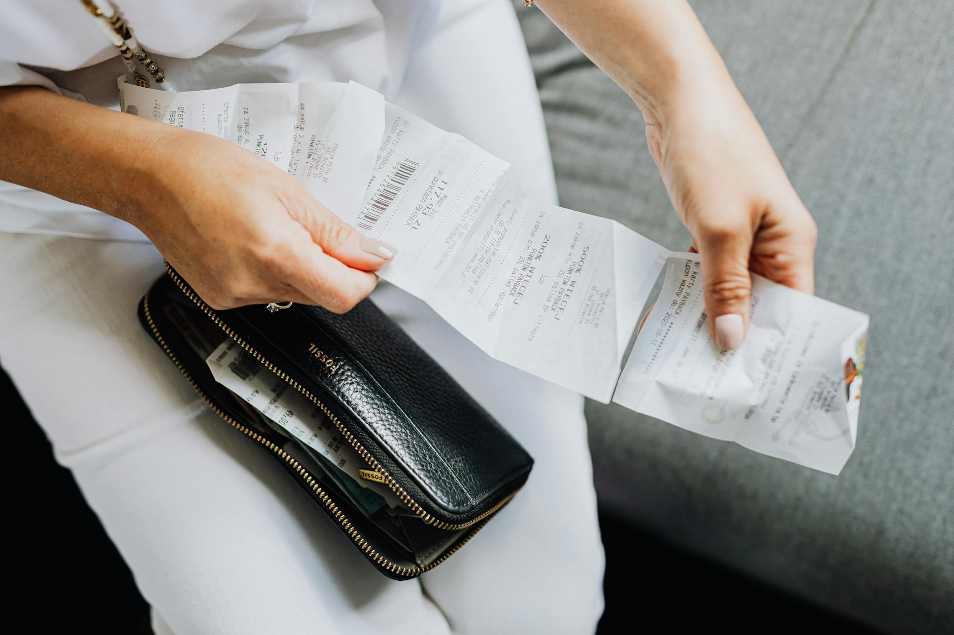 Retailers' Loyalty Programs and Receipt Data