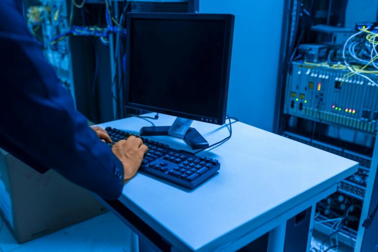 Signs Your Discord Server Is Compromised - Featured image