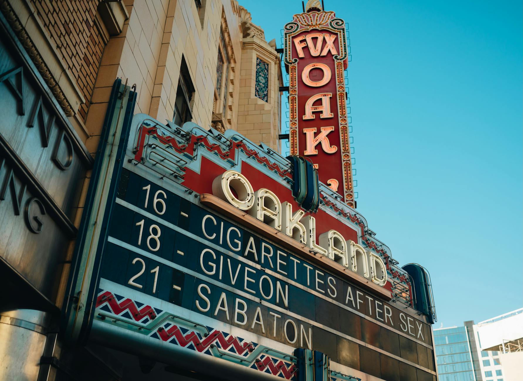 Signs Your Theater Subscription Is Compromised - Featured image