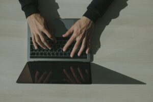 Email Phishing Kit Exploits Code Obfuscation to Compromise Microsoft 365 Accounts - Featured image