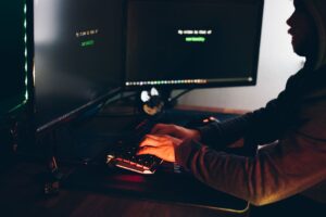 Malware Delivery Hidden Behind Counterfeit CAPTCHA Verification Forms Targeting Web Users - Featured image
