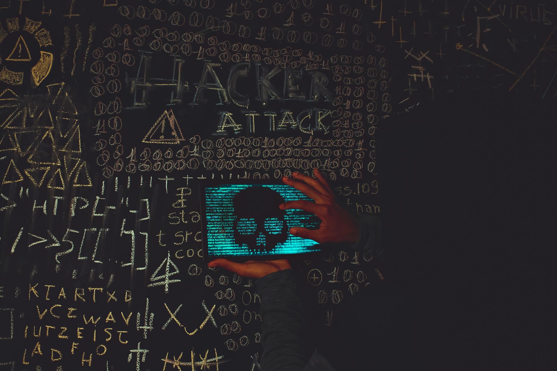 Malware evades security tools through Windows symbolic link exploit - Featured image