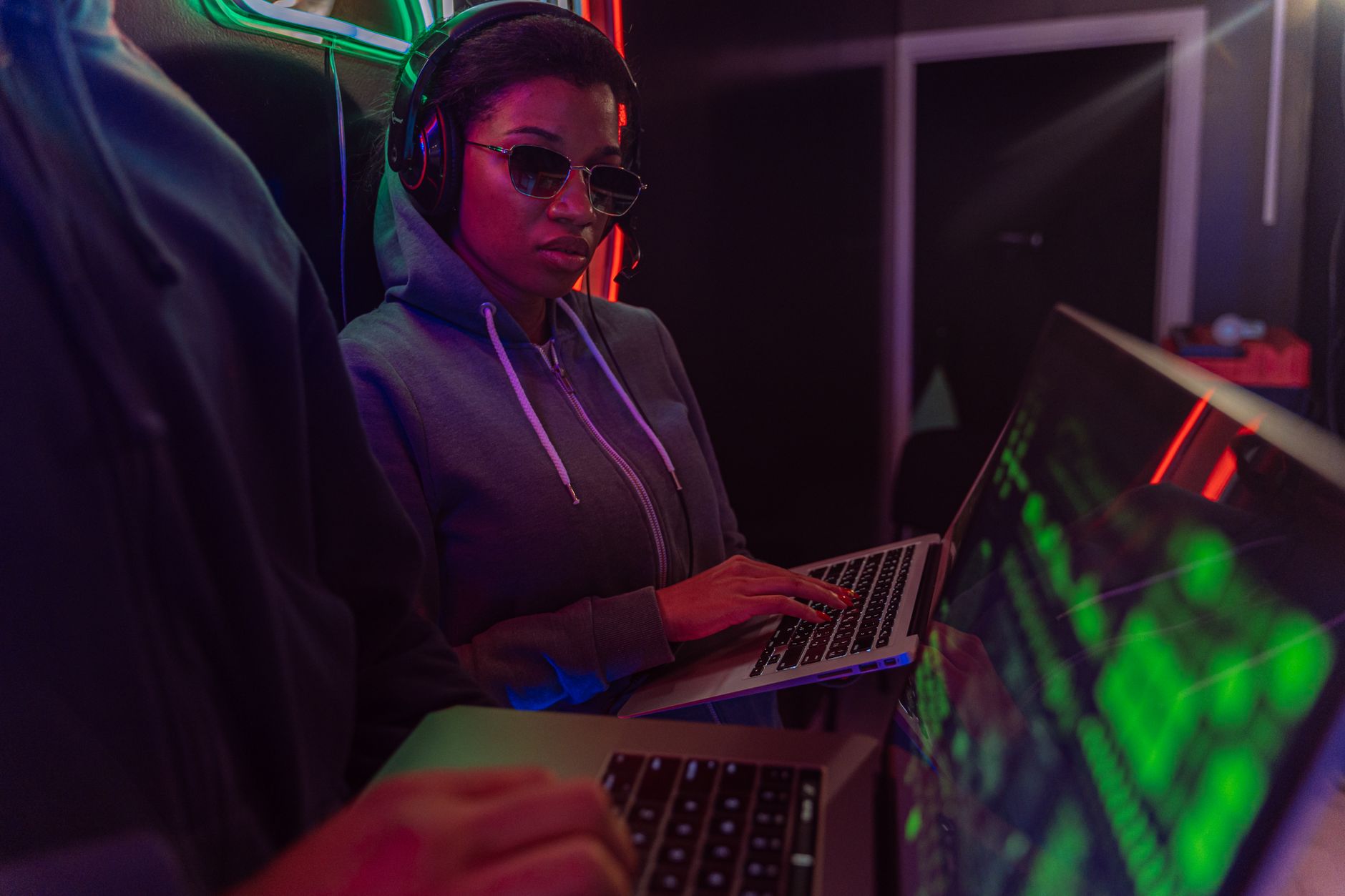 Data Breach Exposed Your Date of Birth: Which Security Questions Should You Replace? - Featured image